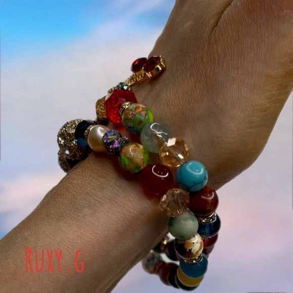 Red and Gold Crystal Cherry 🍒 Charm Bracelet Set - Picture 4 of 10